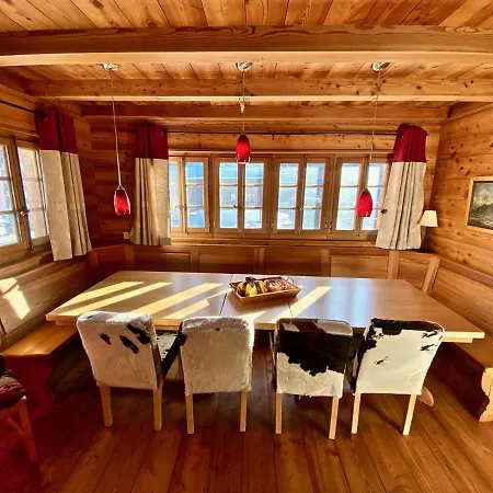 Le Mélézin Bleu Chalet *